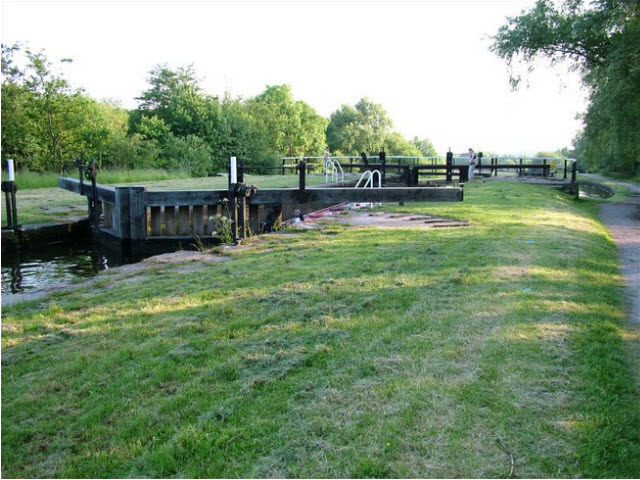 Ince part Flight of 13 Locks and Bridges Lock07